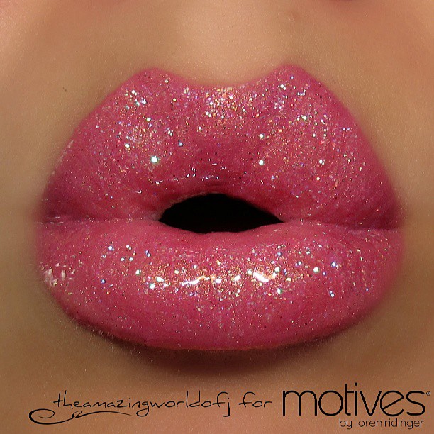 Glitter-Infused-Lips
