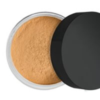 Motives and Motives for La La Translucent Loose Powder